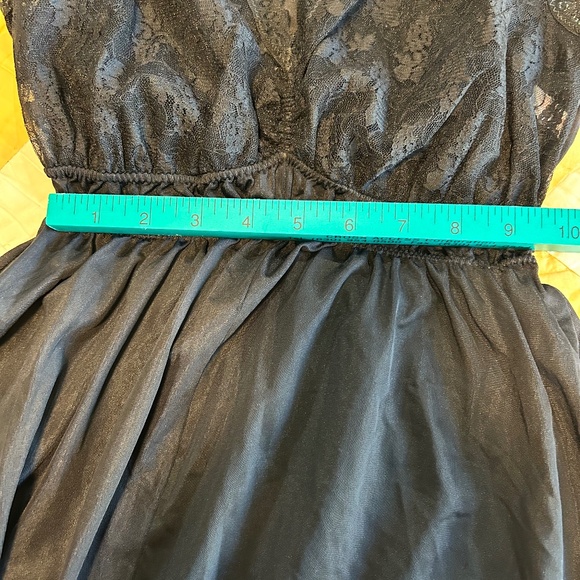 Ladies Black Pegnoir Maxi Gown Set Fabiola Vintage Mob Wife Witchy Small - Picture 7 of 10